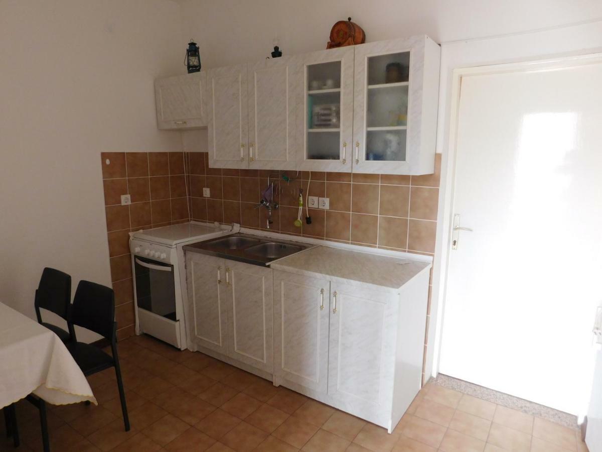 Apartmani Mikin Betina  Eksteriør billede