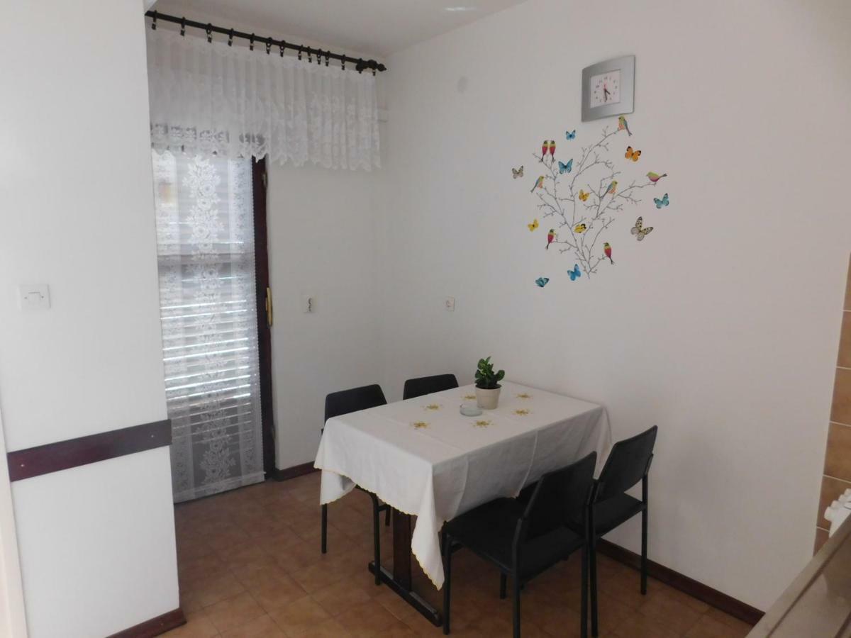 Apartmani Mikin Betina  Eksteriør billede