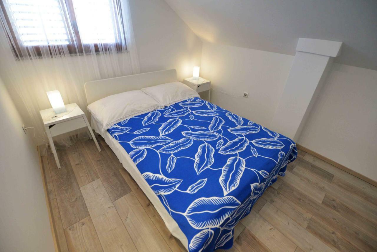 Apartmani Mikin Betina  Eksteriør billede