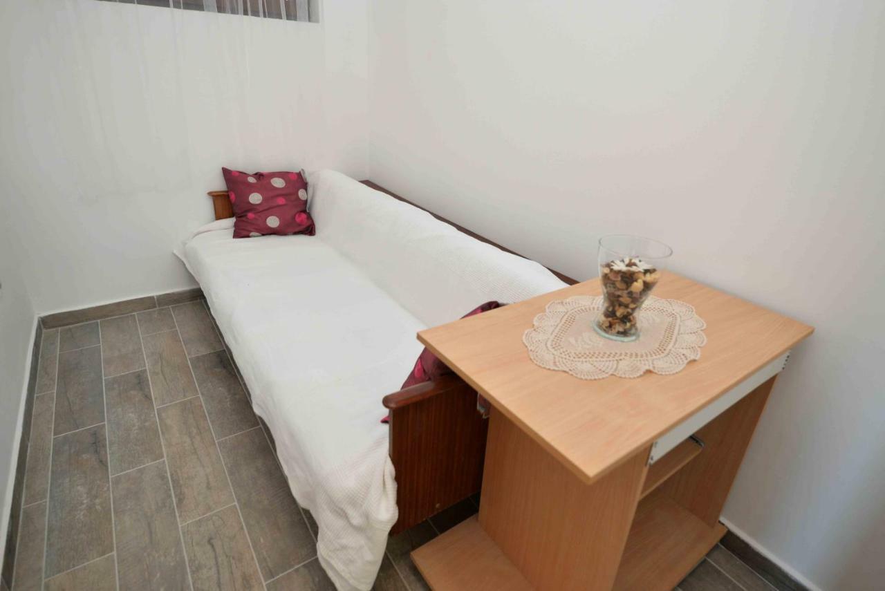 Apartmani Mikin Betina  Eksteriør billede